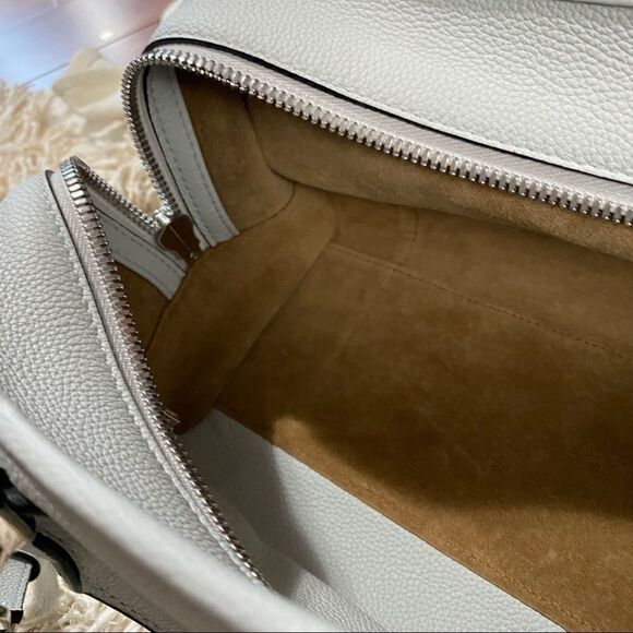 Loewe Amazona 28 Tote Bag in Light Blue - Picture 13 of 14